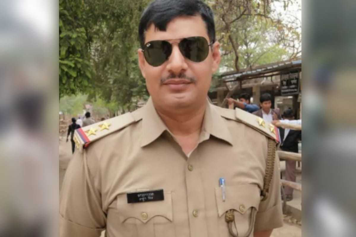 Arjun Singh SO Kohdaur, pratapgarh died in a road accident