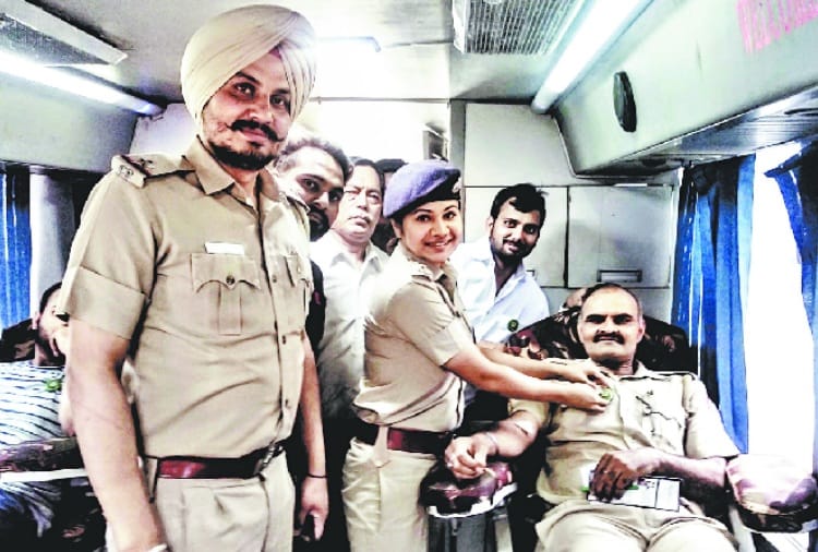 Amar Ujala Blood Donation Camp with PGI Blood Bank