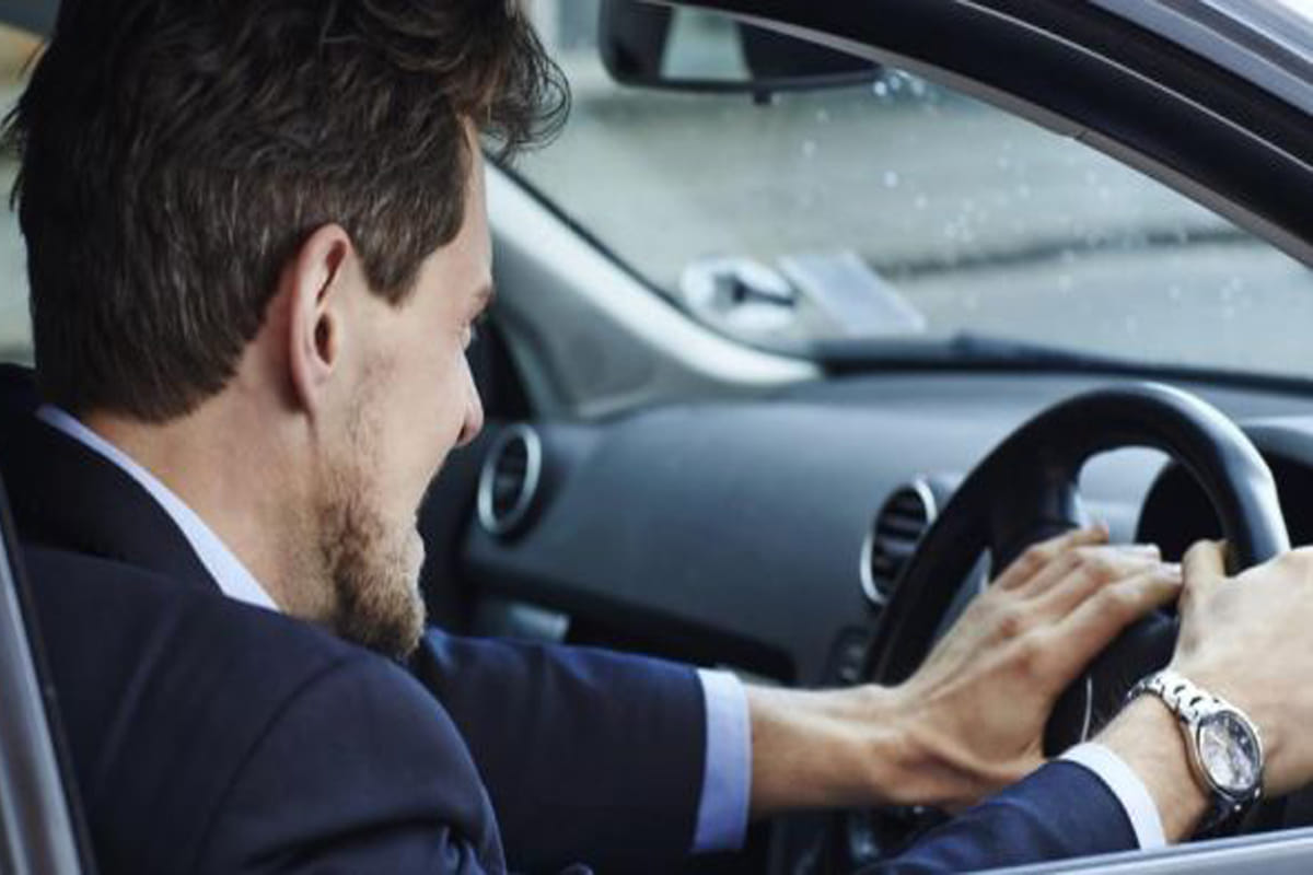 Most 5 Bad Driving Habits That Are Killing Your Car