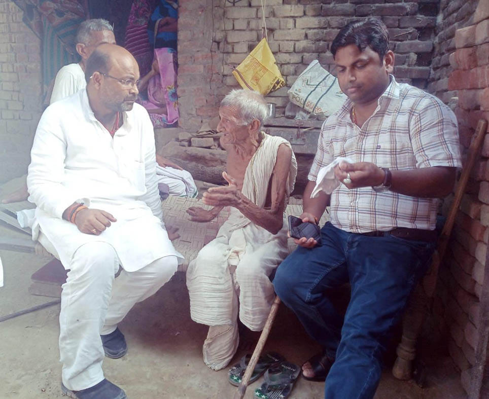 भाइयों व चाचा के उकसाने पर गोविंद सिंह ने की थी आत्महत्या
