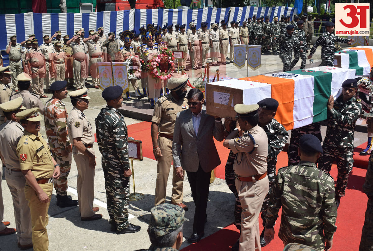 last rites of crpf anantnag martyred jawans in srinagar jammu kashmir