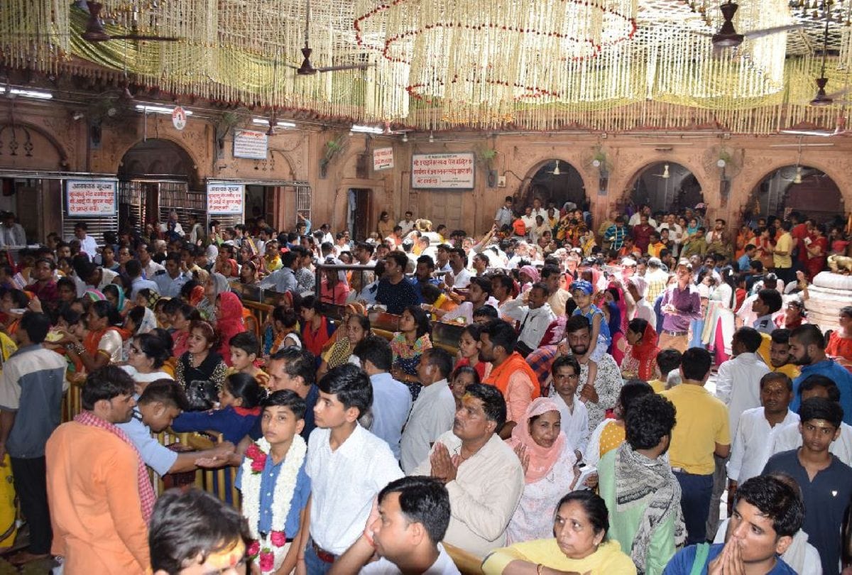 banke bihari temple timing change on surya grahan 26 dec 2019 in   vrindavan