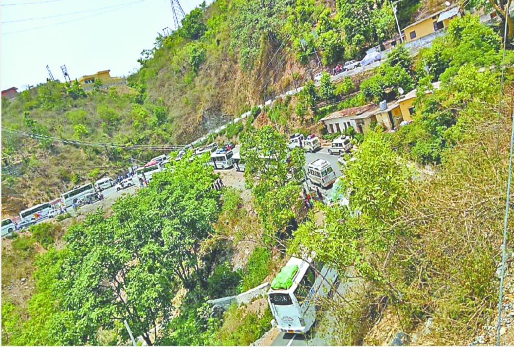 Rishikesh Gangotri highway open after 44 hours after landslide