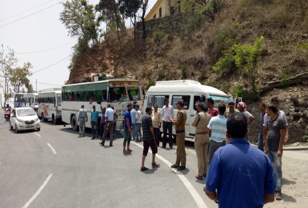 Uttarkashi: Truck Crushed Labourer on Gangotri Highway during  All weather road Work