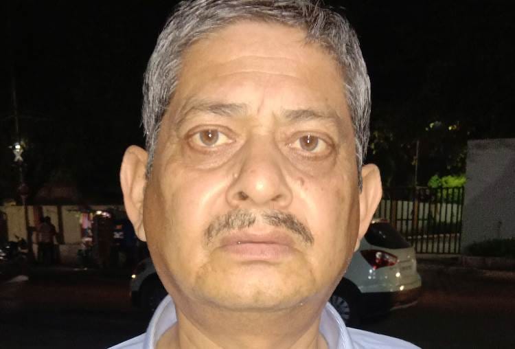 loot with engineer in lucknow