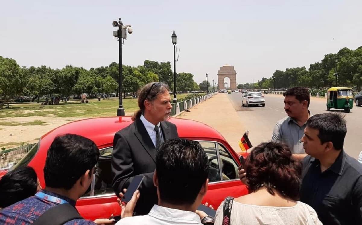 german ambassador to india walter j lindner lover hindustan ambassador car