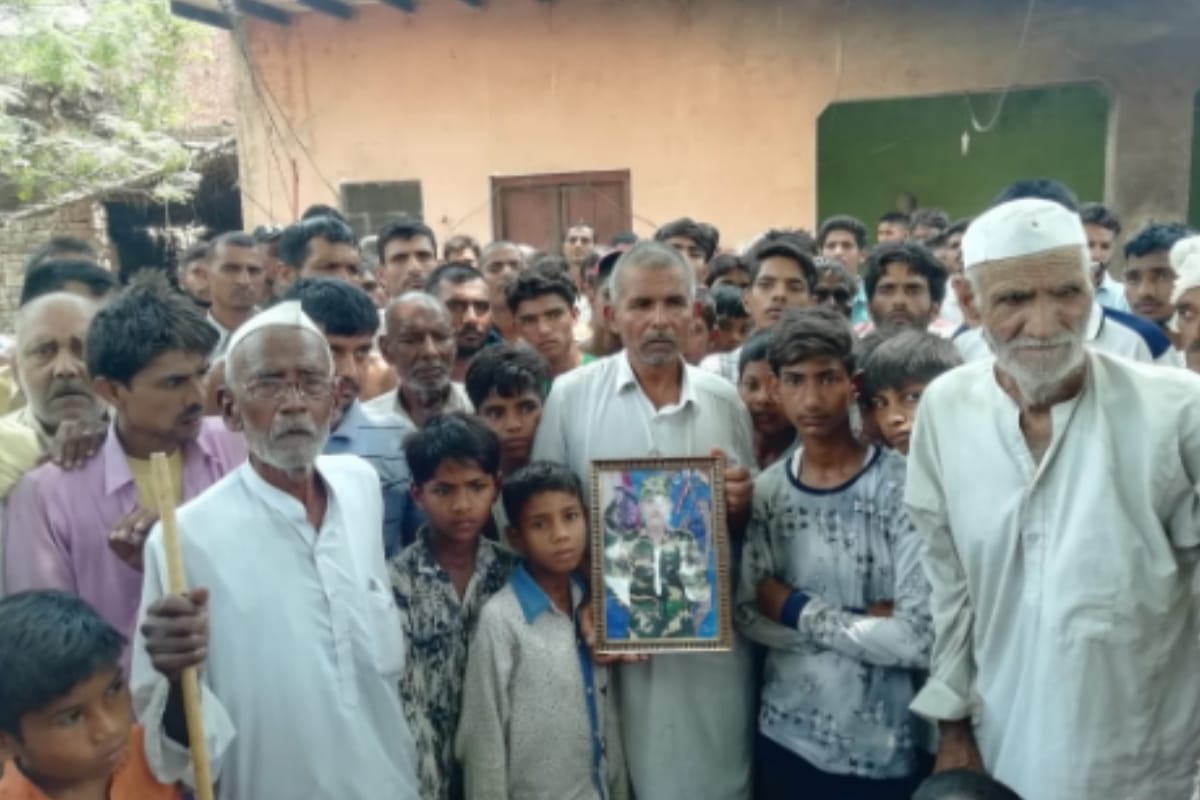 Crpf Constable Satendra singh Martyr from shamli In Anantnag Attack On CRPF Team
