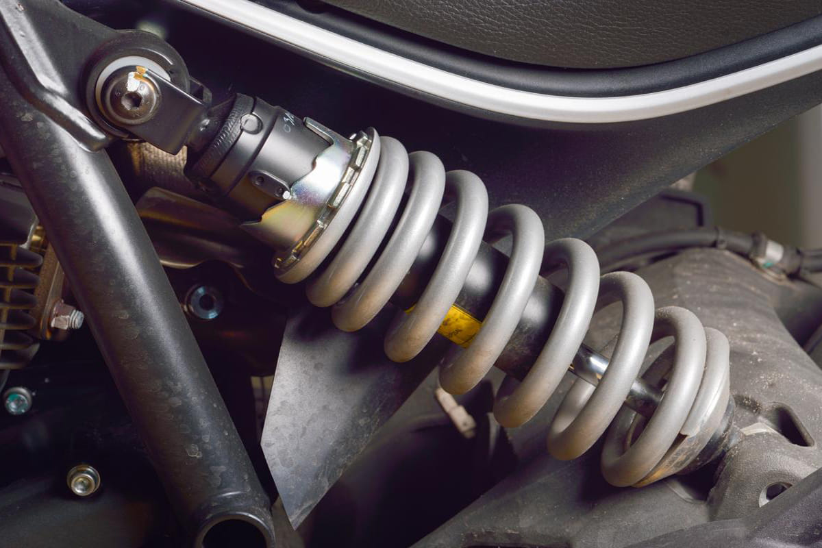 Most 5 Bad Driving Habits That Are Killing Your Car