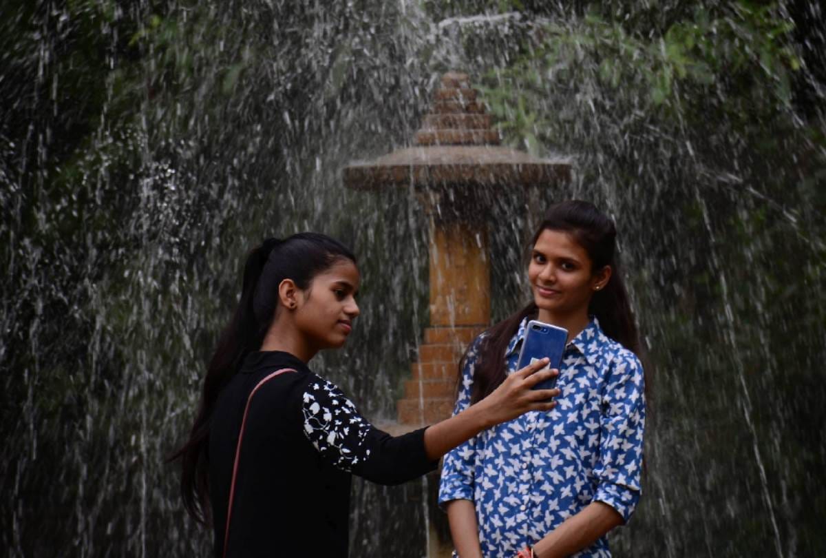 lucknow temperature go down in month of june
