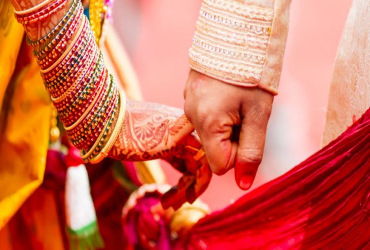 son did marriage in front of father dead body