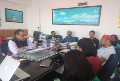 strict action will be taken against private schools who increase arbitrarily fees