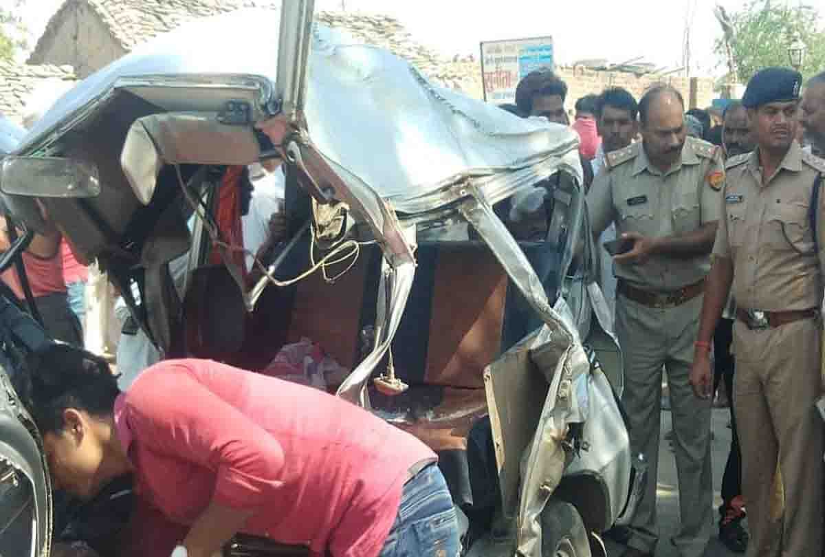 groom dies in road accident in front of bride
