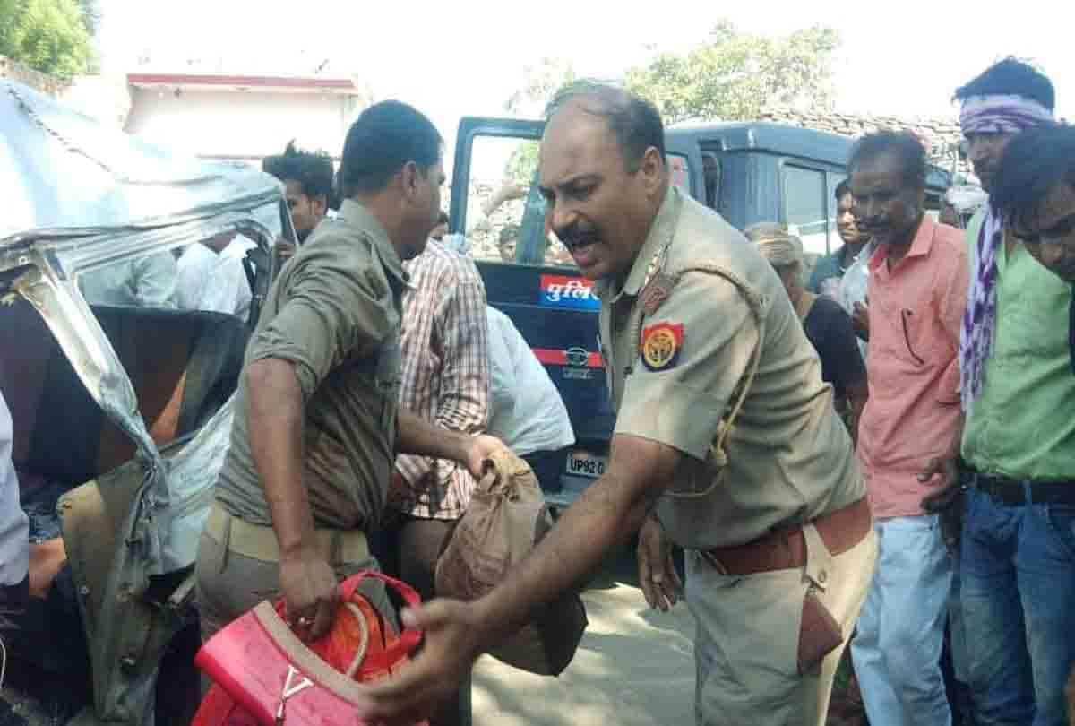 groom dies in road accident in front of bride