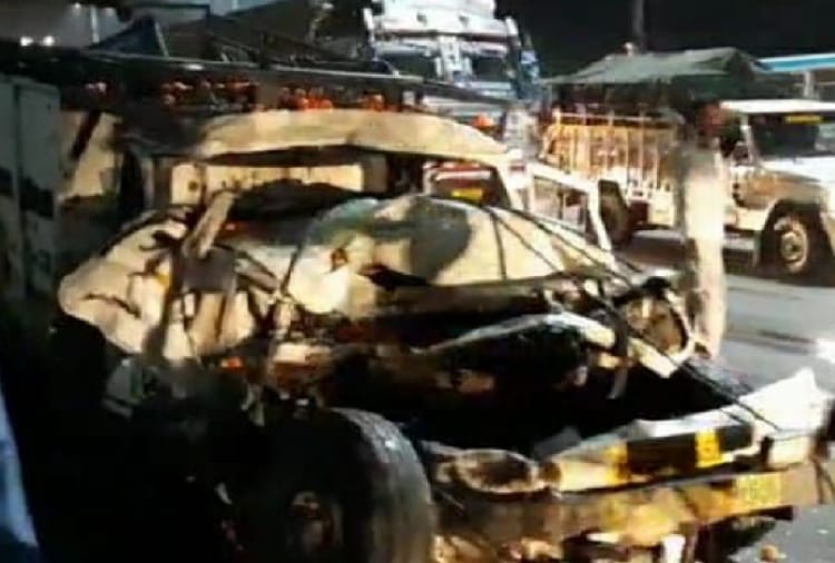 Cantor collided with bus on national highway in Panipat