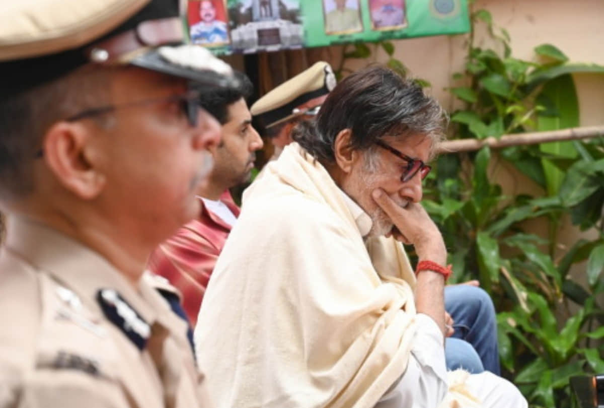 Amitabh Bachchan gives monetary help to families of Pulwama soldiers after bihar farmers