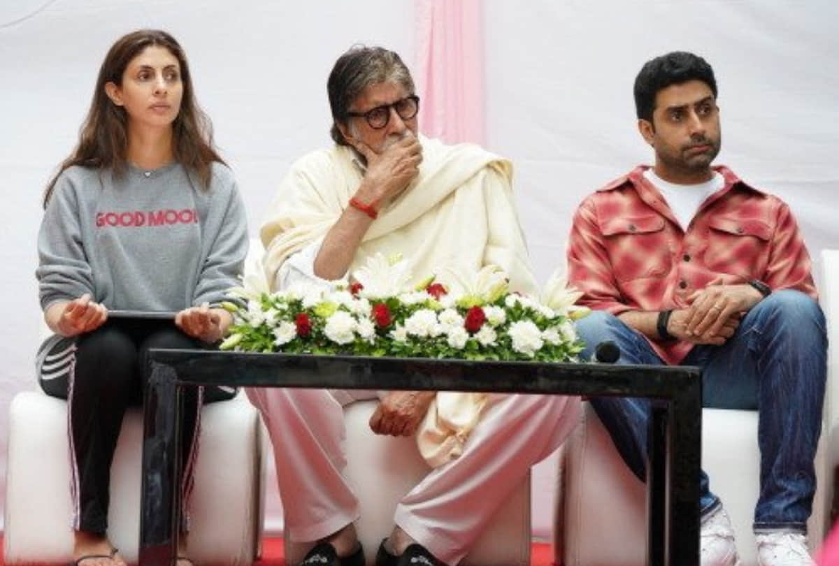 JNU violence Amitabh Bachchan and Abhishek Bachchan get trolled to not speak up on this