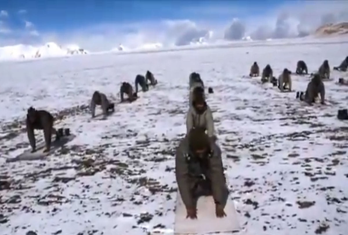 InternationalYogaDay: ITBP performs yoga at an altitude of 18,000 feet in Ladakh
