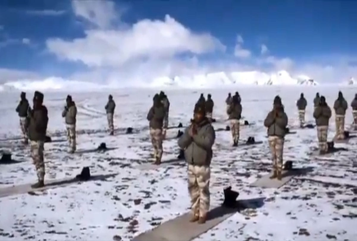 InternationalYogaDay: ITBP performs yoga at an altitude of 18,000 feet in Ladakh