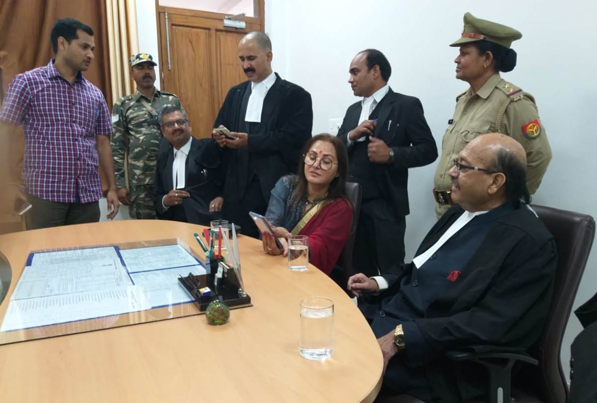 jaya prada goes to high court with lawyer amar singh challenges azam khan for mp