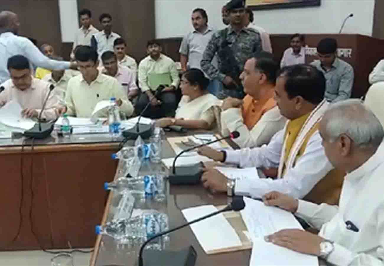 Proposals worth Rs 660.11 crore were passed under chairmanship of Keshav Prasad Maurya