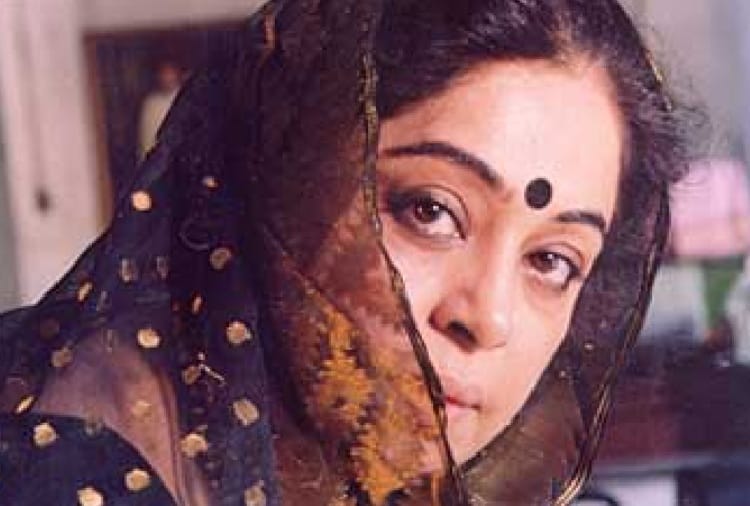 bjp mp and bollywood actress kirron kher unseen photos on birthday