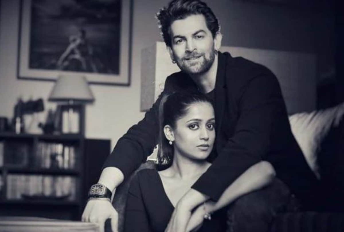 Most Loyal Husbands Of Bollywood Abhishek Bachchan Shahid Kapoor Riteish Deshmukh Sonu Sood Neil Nitin Mukesh