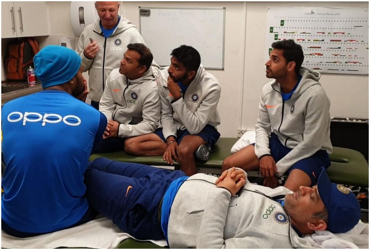 World Cup 2019: Ravi Shastri holds aloft MS Dhoni jersey from the Indian dressing room balcony