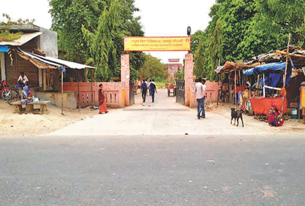 high speed vehicles are problematic for the patients of district hospital