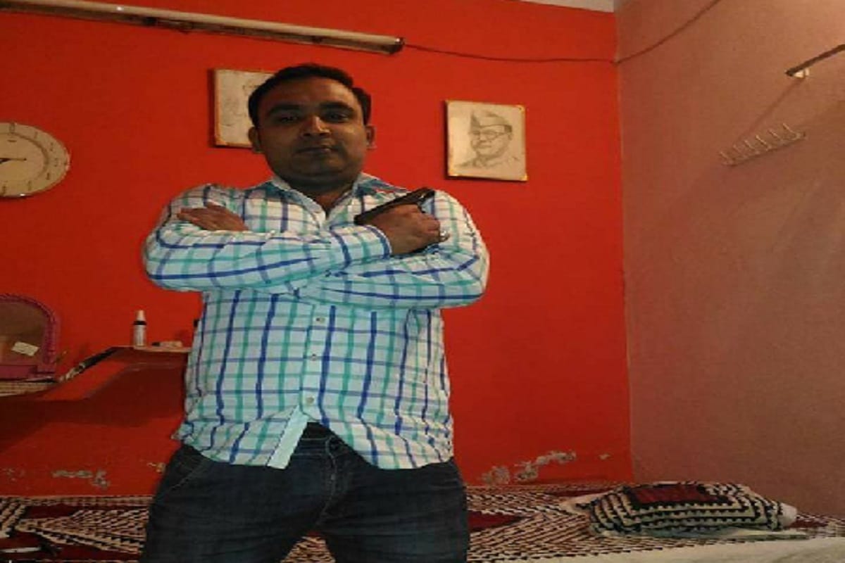 A soldier fired several of his license pistol in uniform in Meerut