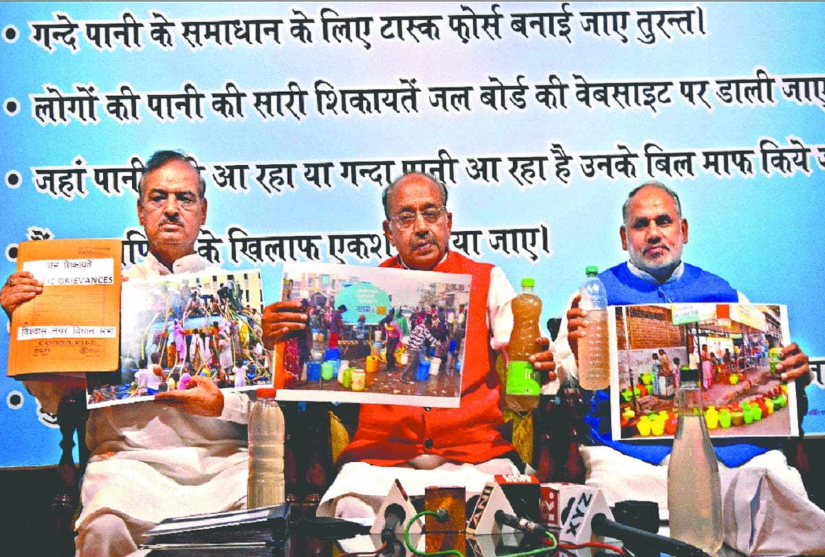 bjp leader Vijay Goel challenges arvind Kejriwal for open debate on water crisis in Delhi