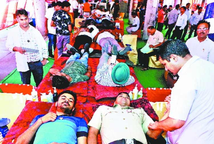 Blood Donation Camp in Punjab Haryana Chandigarh on World Blood Donor Day by Amar Ujala