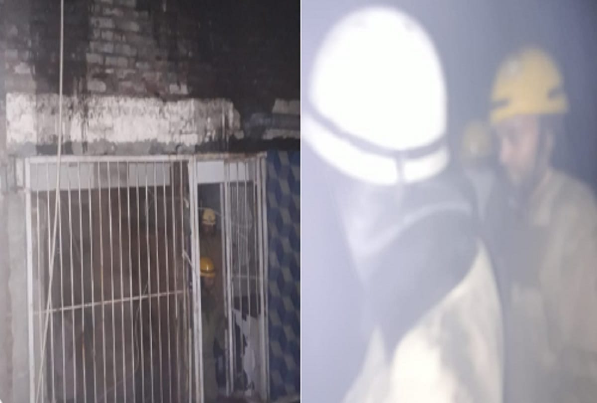 Fire breaks out in a cloth godown in Chandni Chowk area