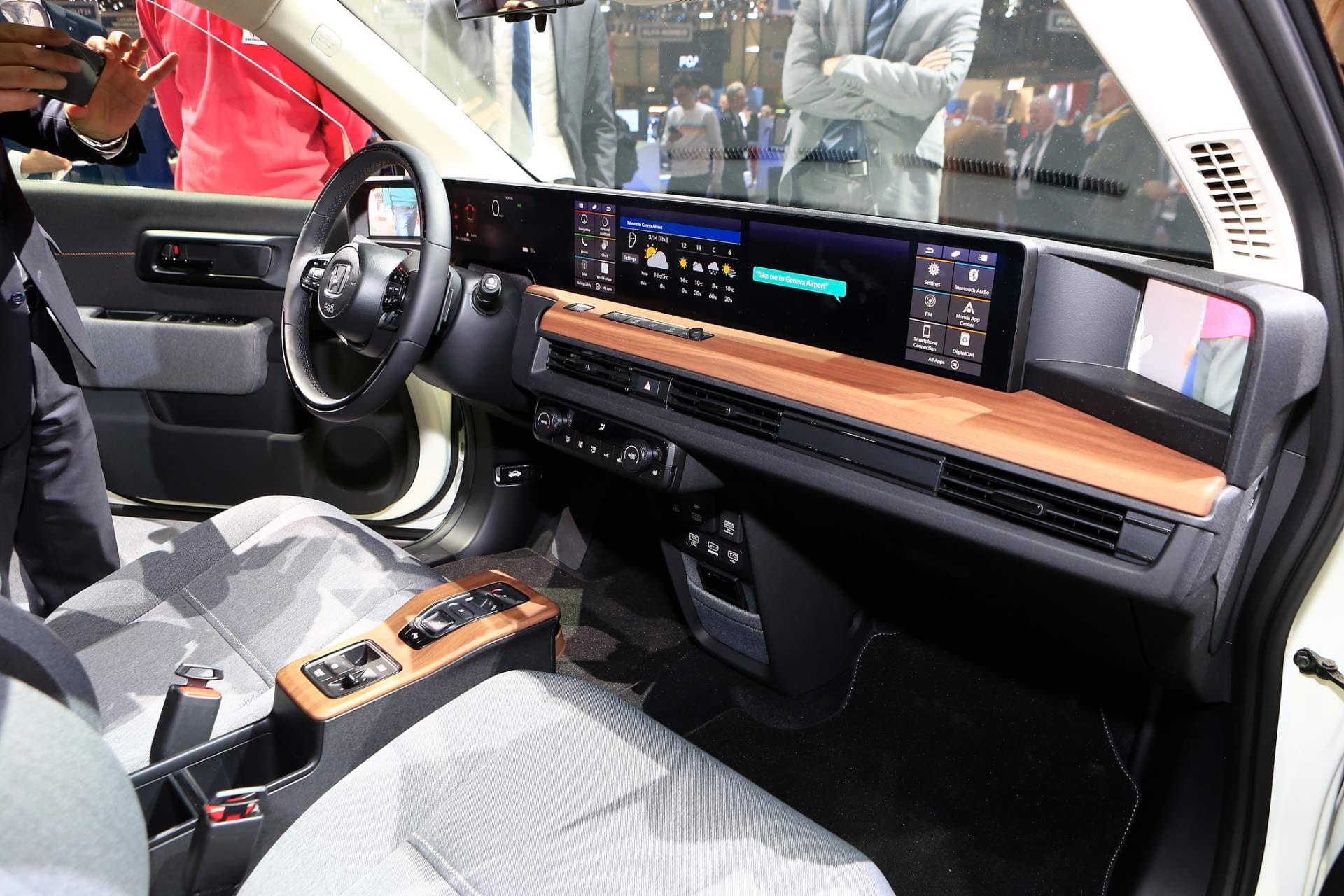 honda prologue electric suv car soon to be launched in global market
