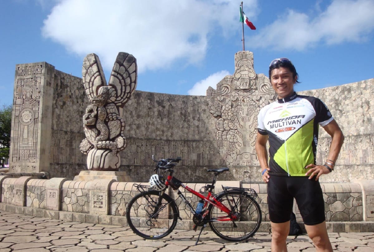 Taiwan man seeing the world by bicycle after quit his job Four years ago