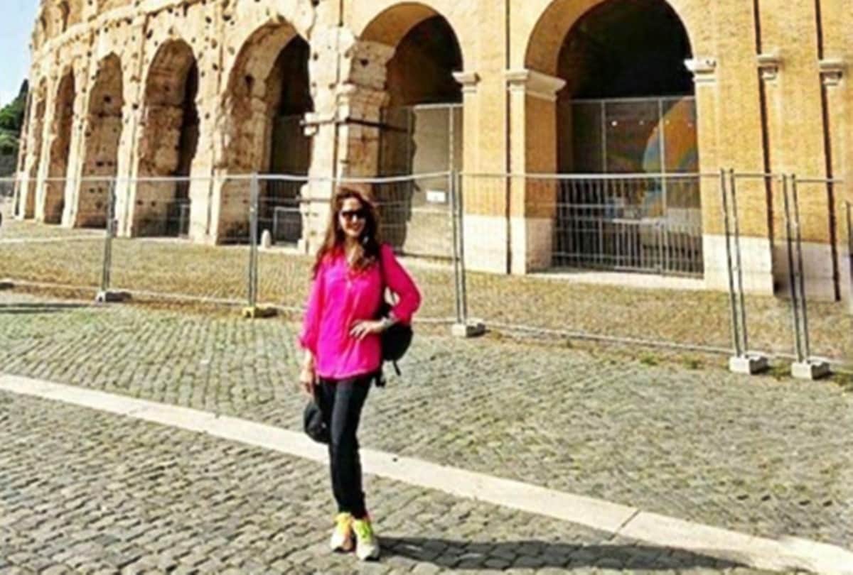 coronavirus Madhuri Dixit tweet as Katerina Korosidou dancing at work to get away from Corona stress