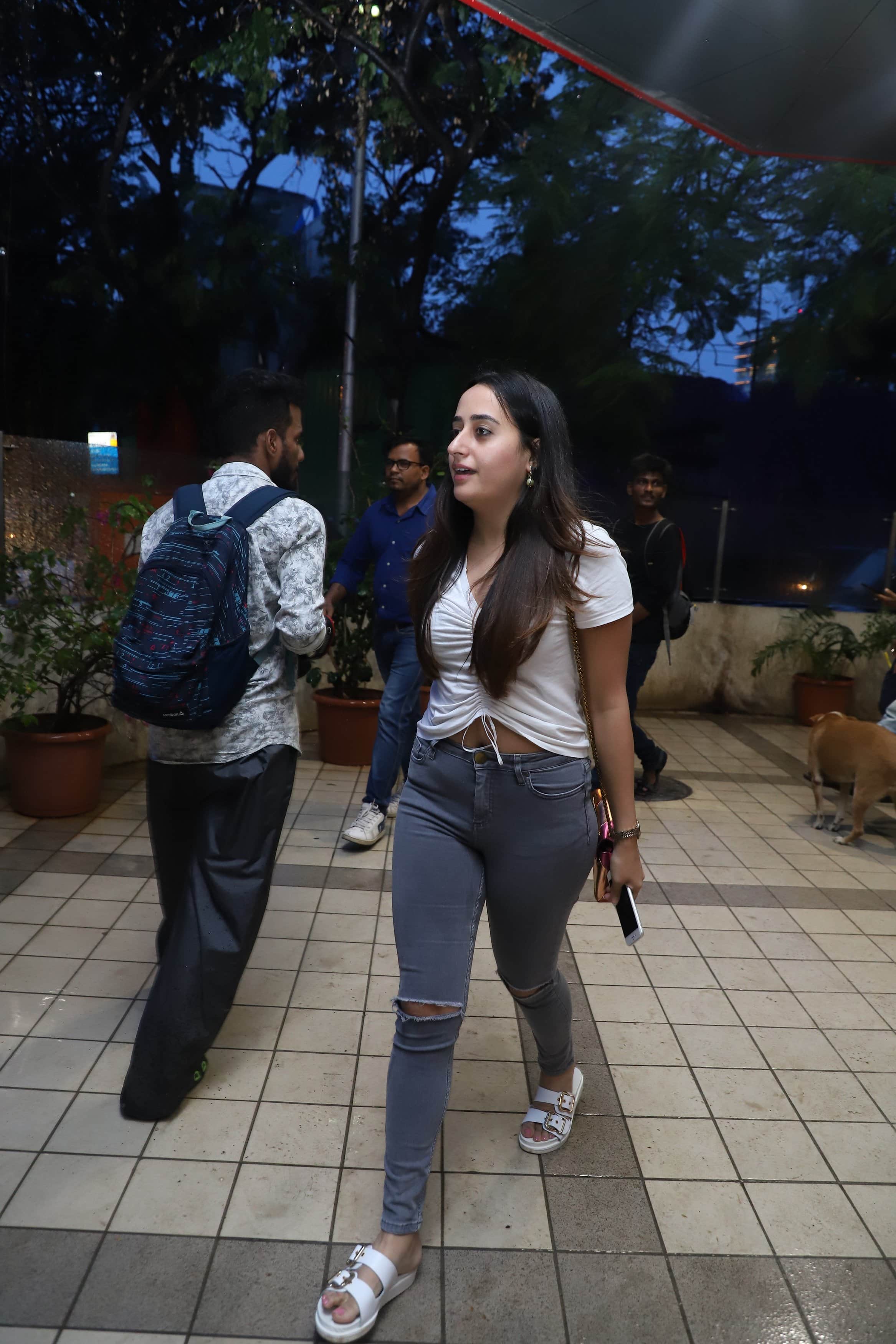 Varun Dhawan spotted with girlfriend Natasha Dalal and brother Rohit Dhawan at David Dhawan office