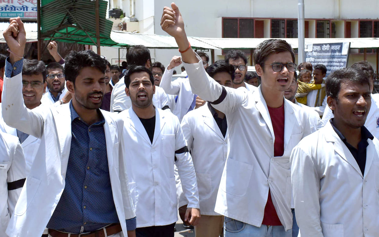 Eight medical colleges in the province will have online booking for OPD