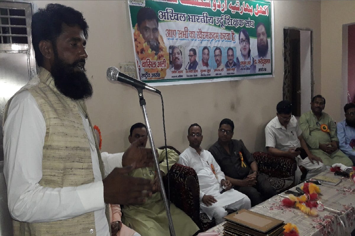 Wasil Ali says Urdu is not religious, it is the tongue of Hindustan