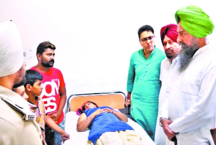 Women Commission took strict notice In Case Of Woman Thrashed By Brother Of Congress Councillor