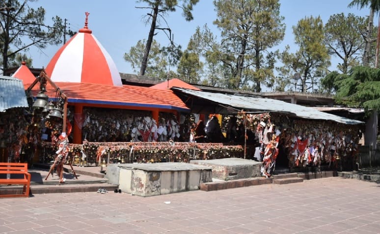 Priest worried by staying at the site of Chaitai temple