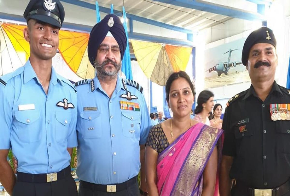 IAF chief BS Dhanoa gifts his ‘wings’ to new flying officer G Navin Kumar Reddy