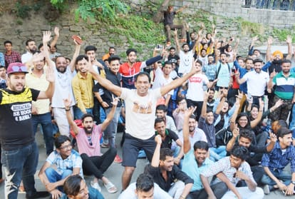 Silent in Himachal's markets due to Indo Pak match