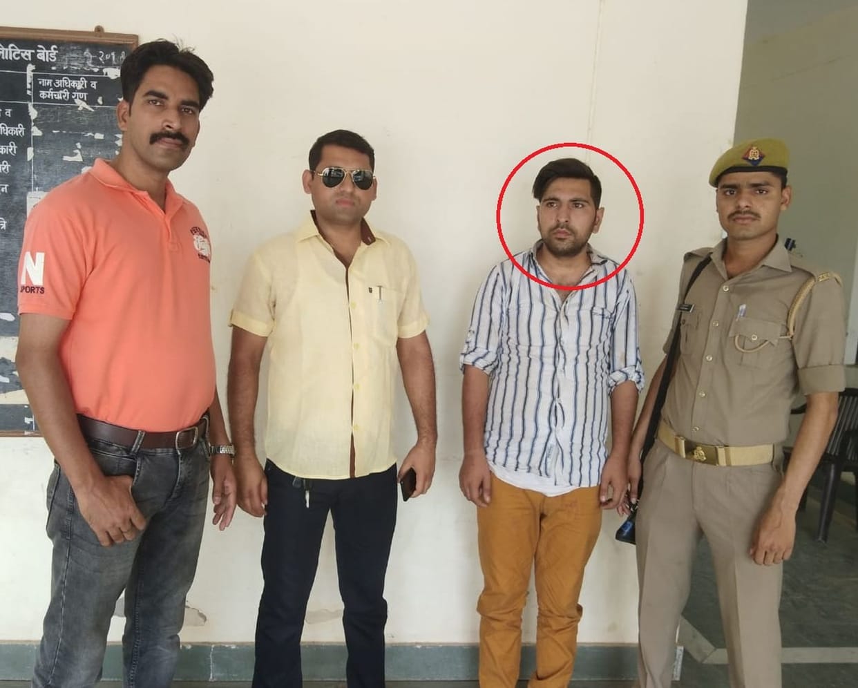 मोबाइल रीचार्ज के नाम पर लाखों की ठगी करने वाला गिरफ्तार