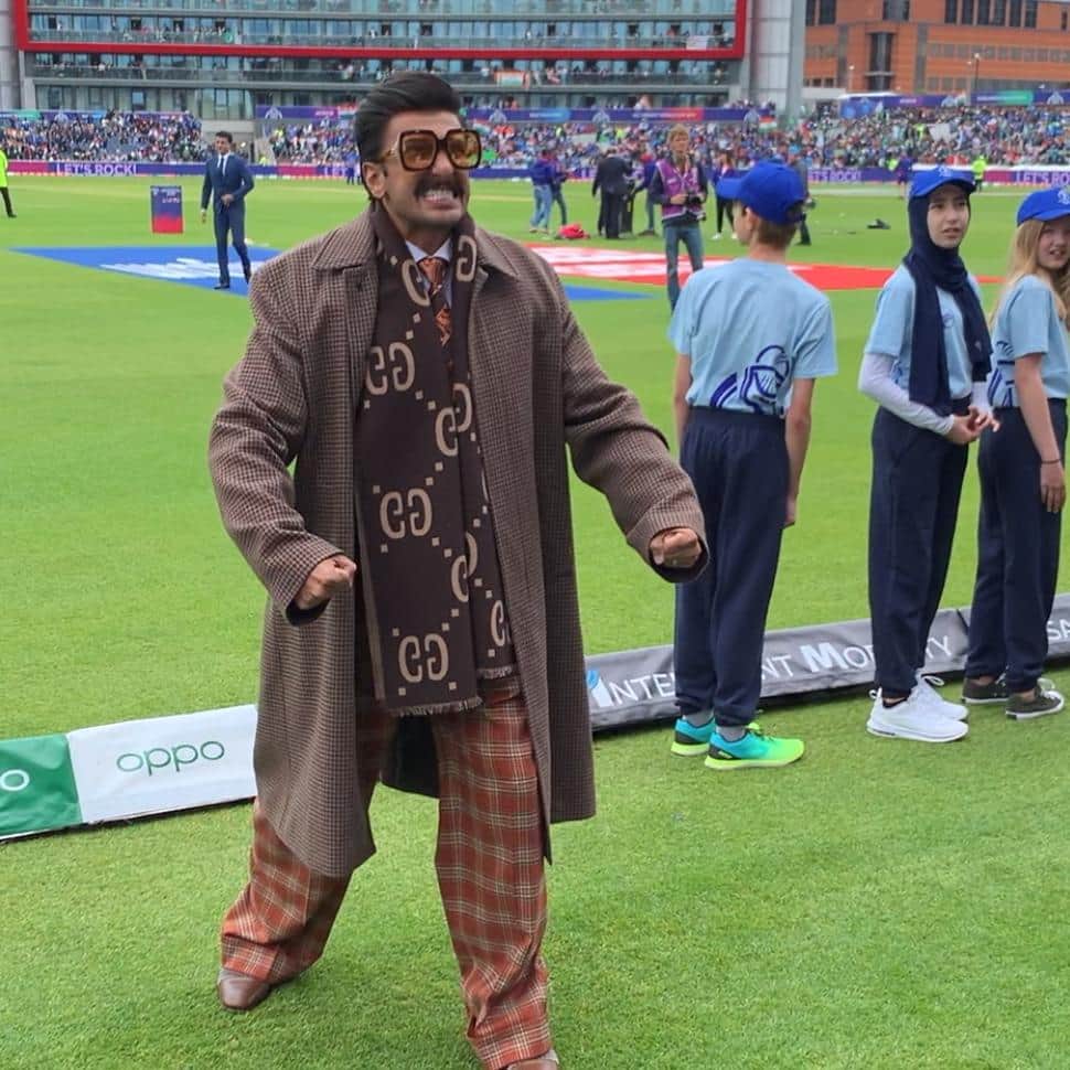 india vs Pakistan Ranveer Singh surprise visit to Manchester cheers team india