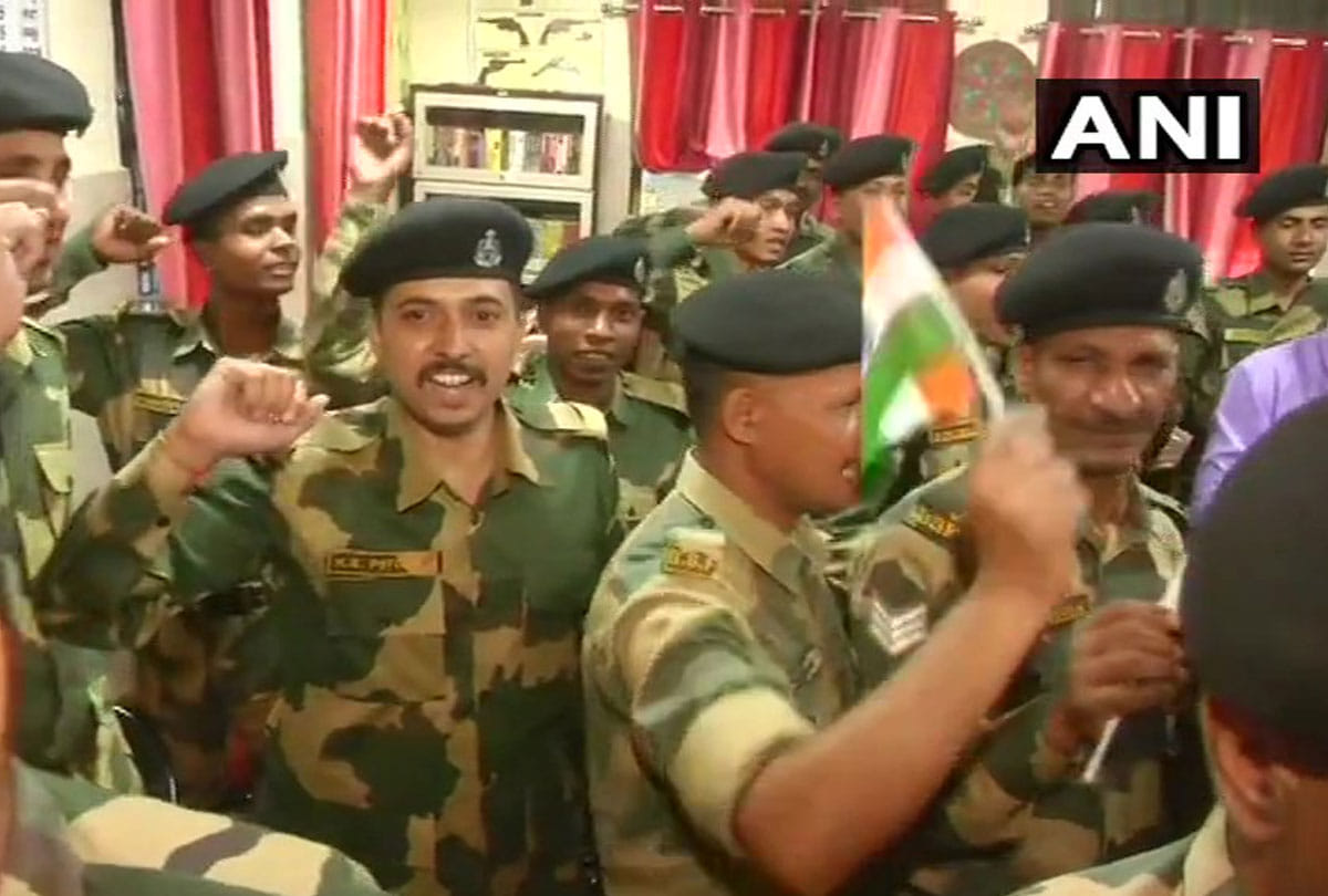 indvpak india vs pakistan live scorecard and updates world cup 2019 bsf gives best wishes