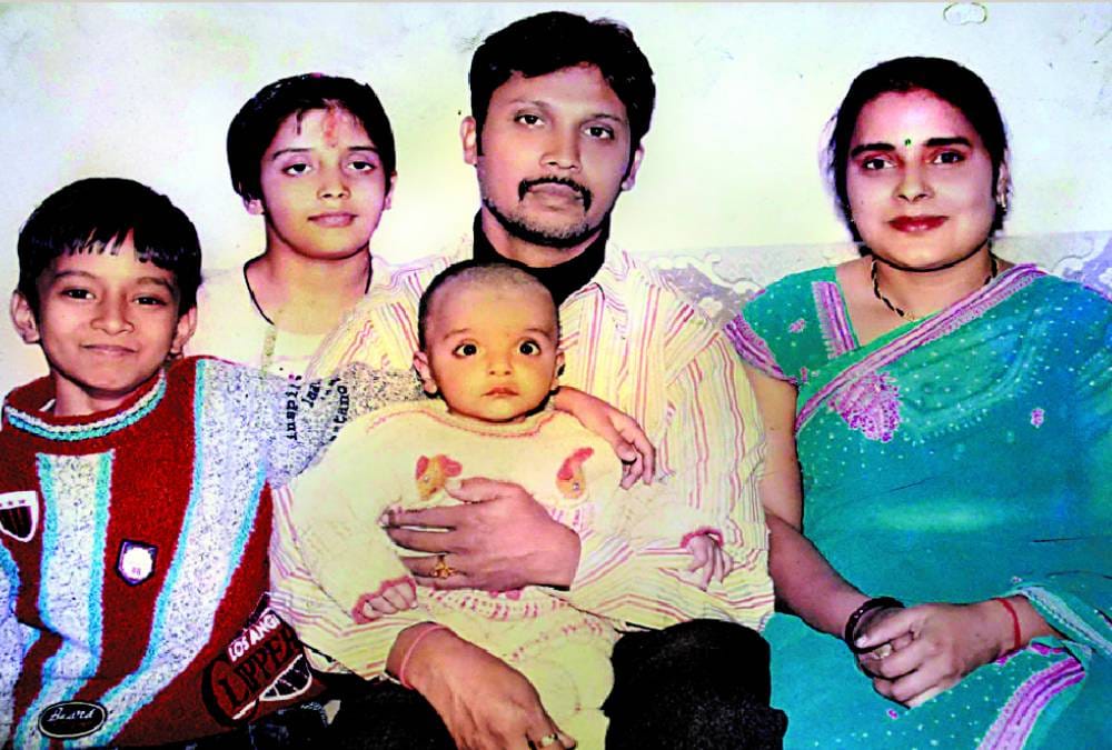 Lawyer dies due to fall in duct of lift of illegal apartment