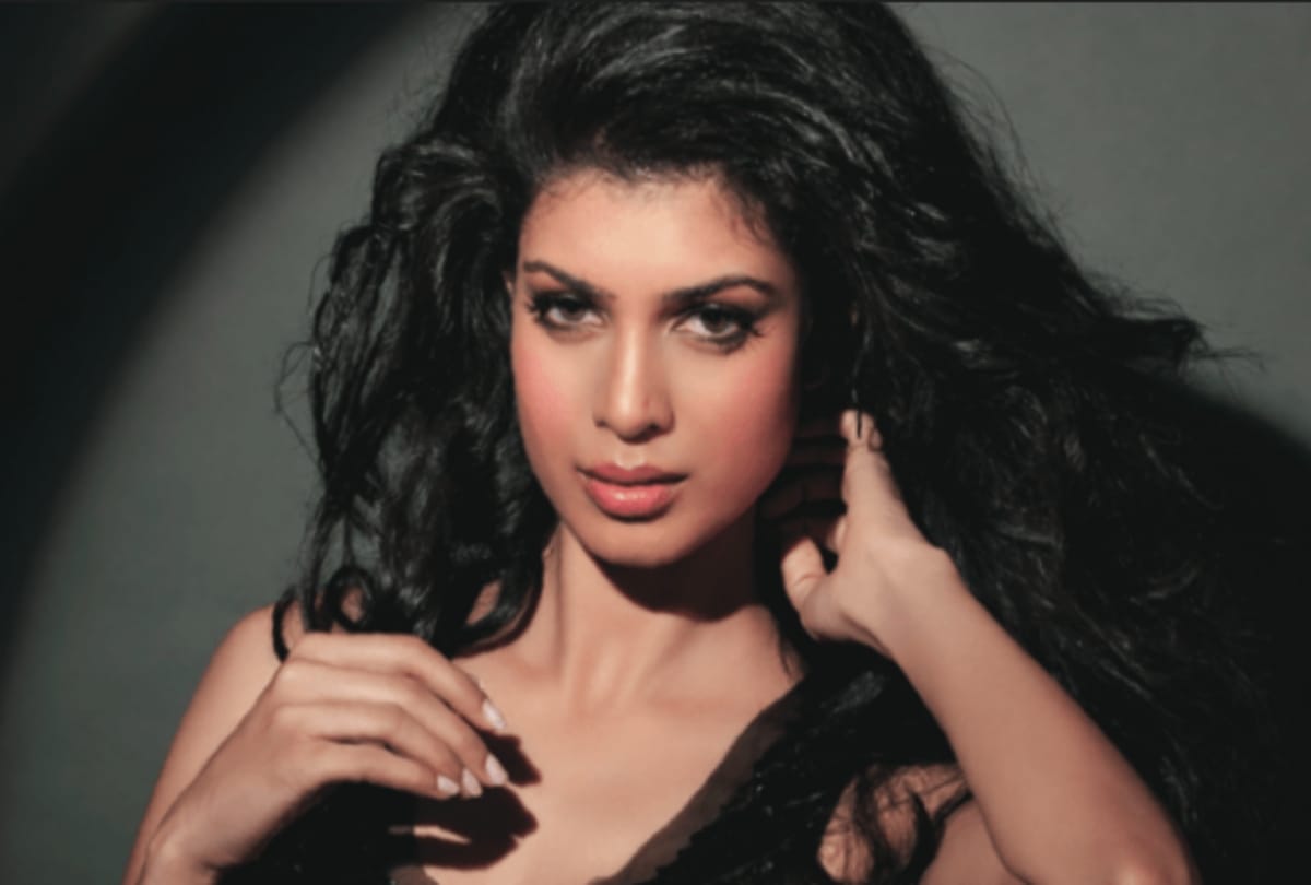 birthday special Lisa Haydon to katrina kaif these bollywood actresses seen in Kingfisher Calendar