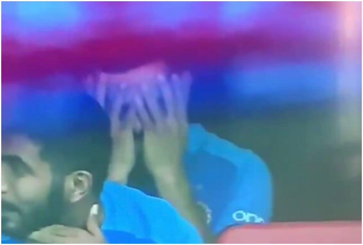 World Cup 2019: Virat Kohli getting angry on his foolish decision at field