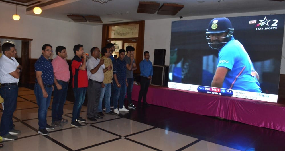 World Cup 2019: INDIA VS PAKISTAN craze in public