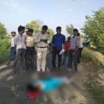 सड़क पर घायल युवती (फाइल फोटो)
